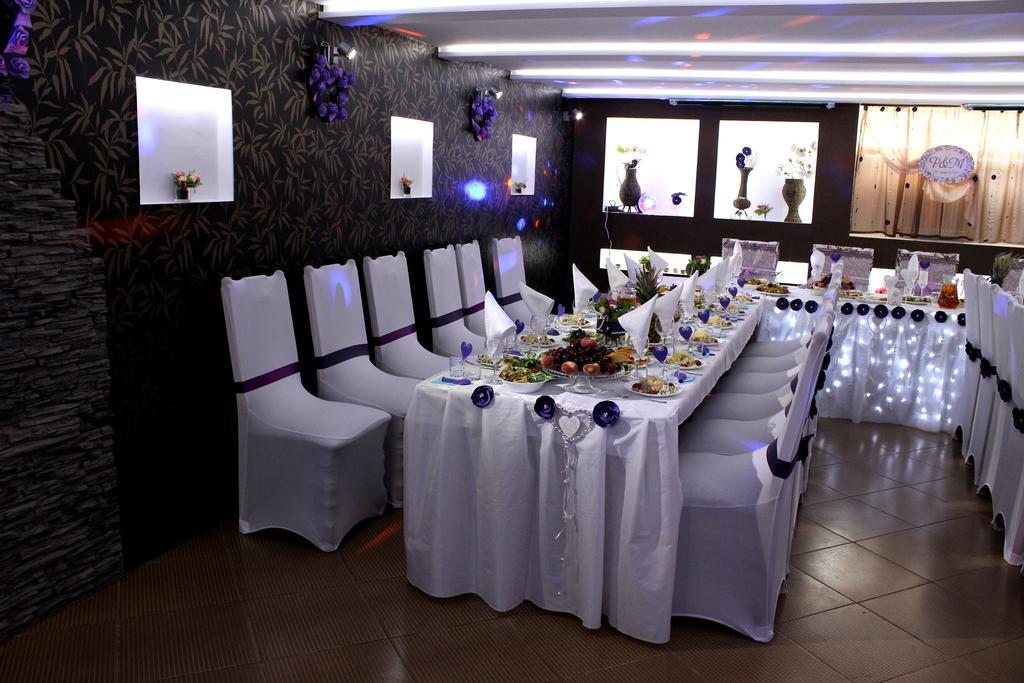 Kentavr Hotel Navapolatsk Dış mekan fotoğraf